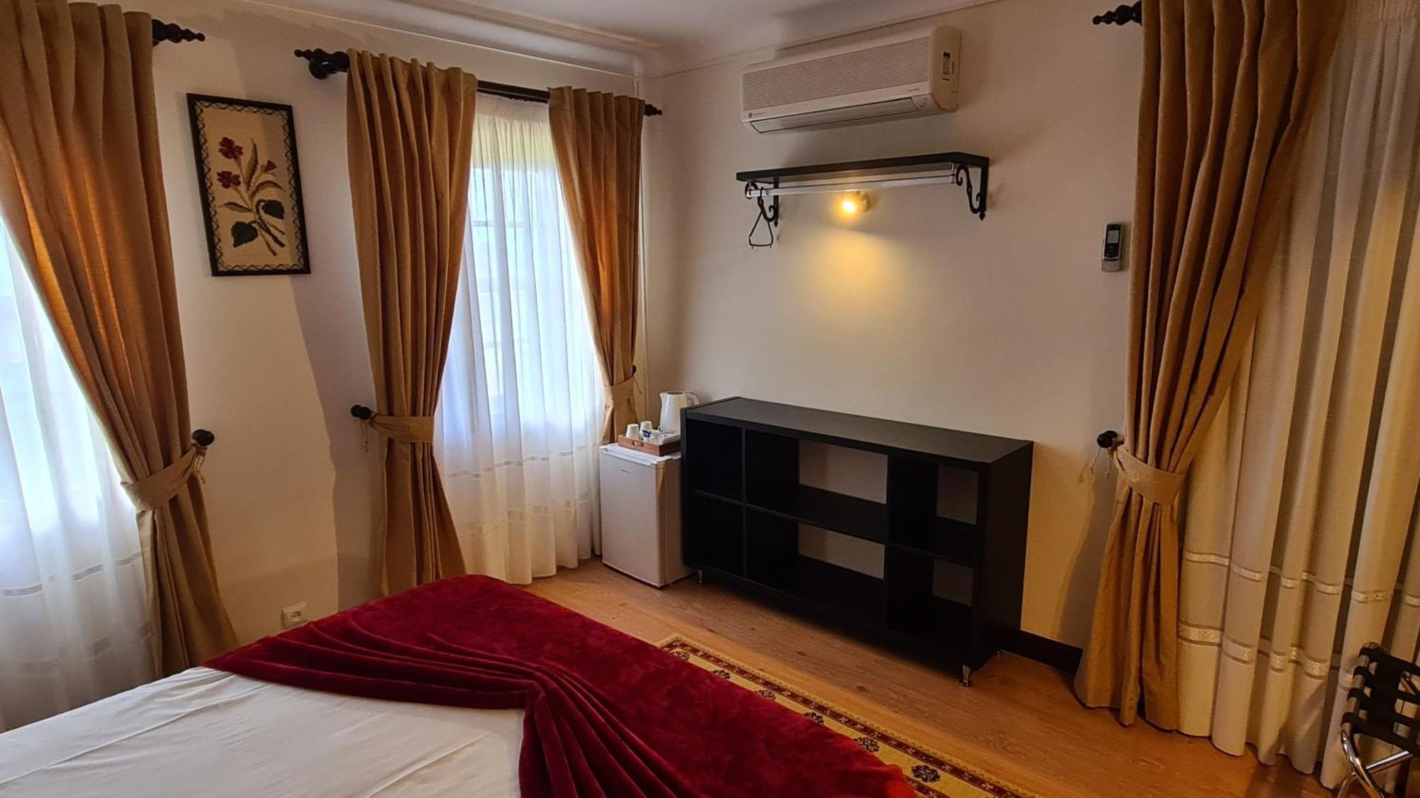 مبيت وإفطار أنغرا دو إِراويزو Casa Marques الغرفة الصورة